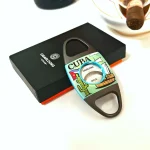 Cutter Trabucuri CIGARLOONG Cuba – eleganță și rafinament direct pe biroul tău.