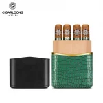 Etui trabucuri Cigarloong Aligator cu patru trabucuri și interior din cedru spaniol
