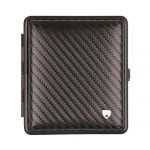 Tabacheră Von Hofe Carbon textură negru mat piele naturală 18 țigări — design industrial premium german