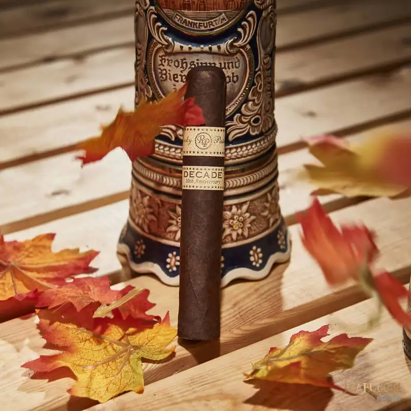 Degustare Rocky Patel Decade Toro cu trabuc și băuturi