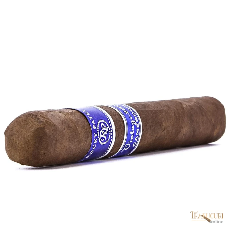 Detaliu inel iconic și înveliș African Cameroon maturat 8 ani - Rocky Patel Robusto