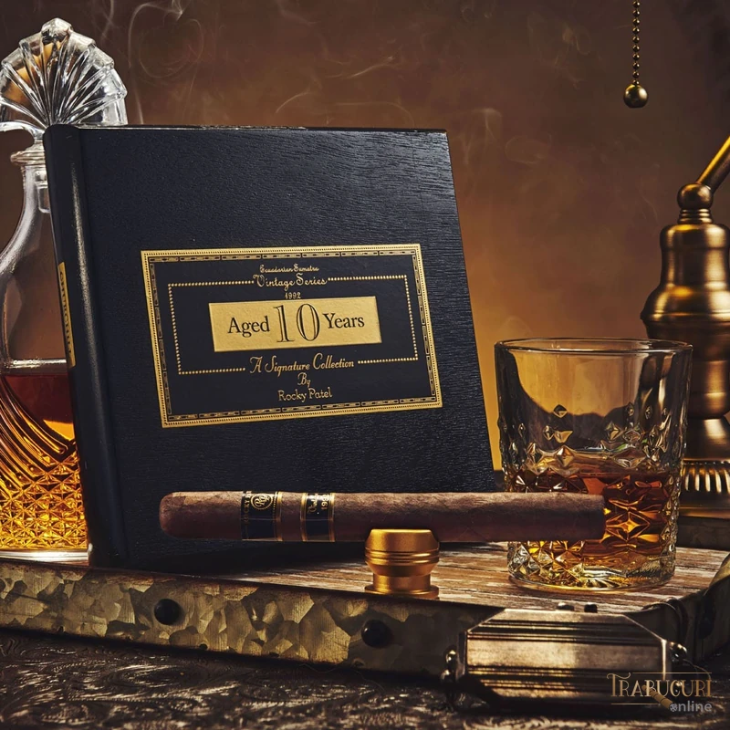 Cutie și prezentare Rocky Patel Vintage 1992 Toro